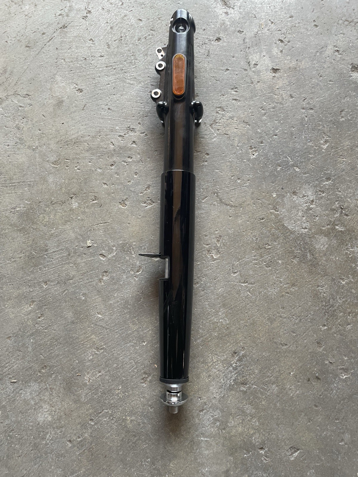 BMW R18 Set of First Edition Forks Front Suspension. Straight 1700 Miles BMW R18 Set of First Edition Forks Front Suspension. Straight 1700 Miles