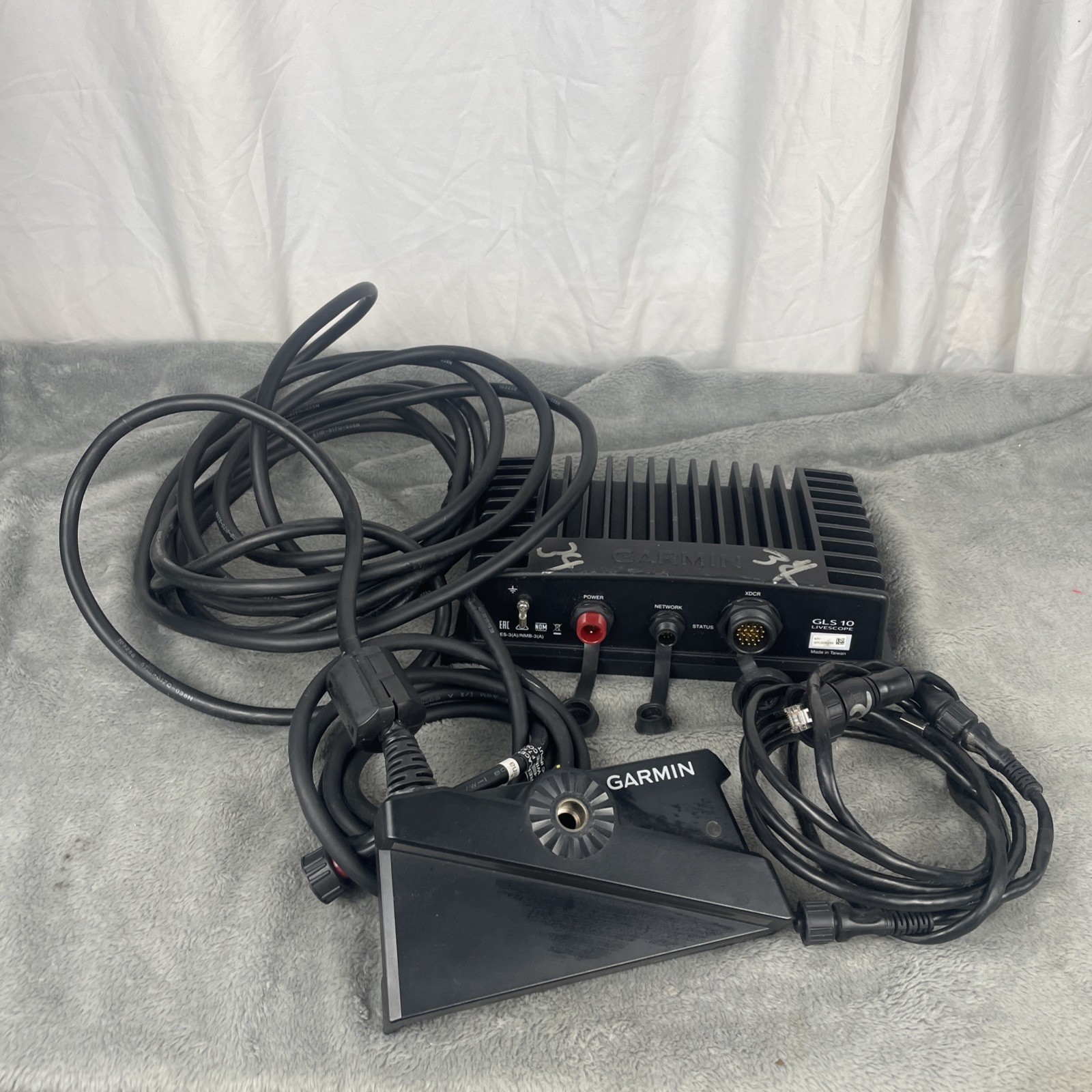 Garmin LiveScope Plus LVS34 Transducer System w/GLS 10 Black Box