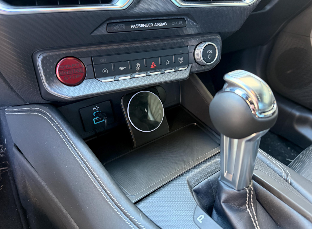 2024+ Ford Mustang Custom Wireless Charger, S650 Mustang