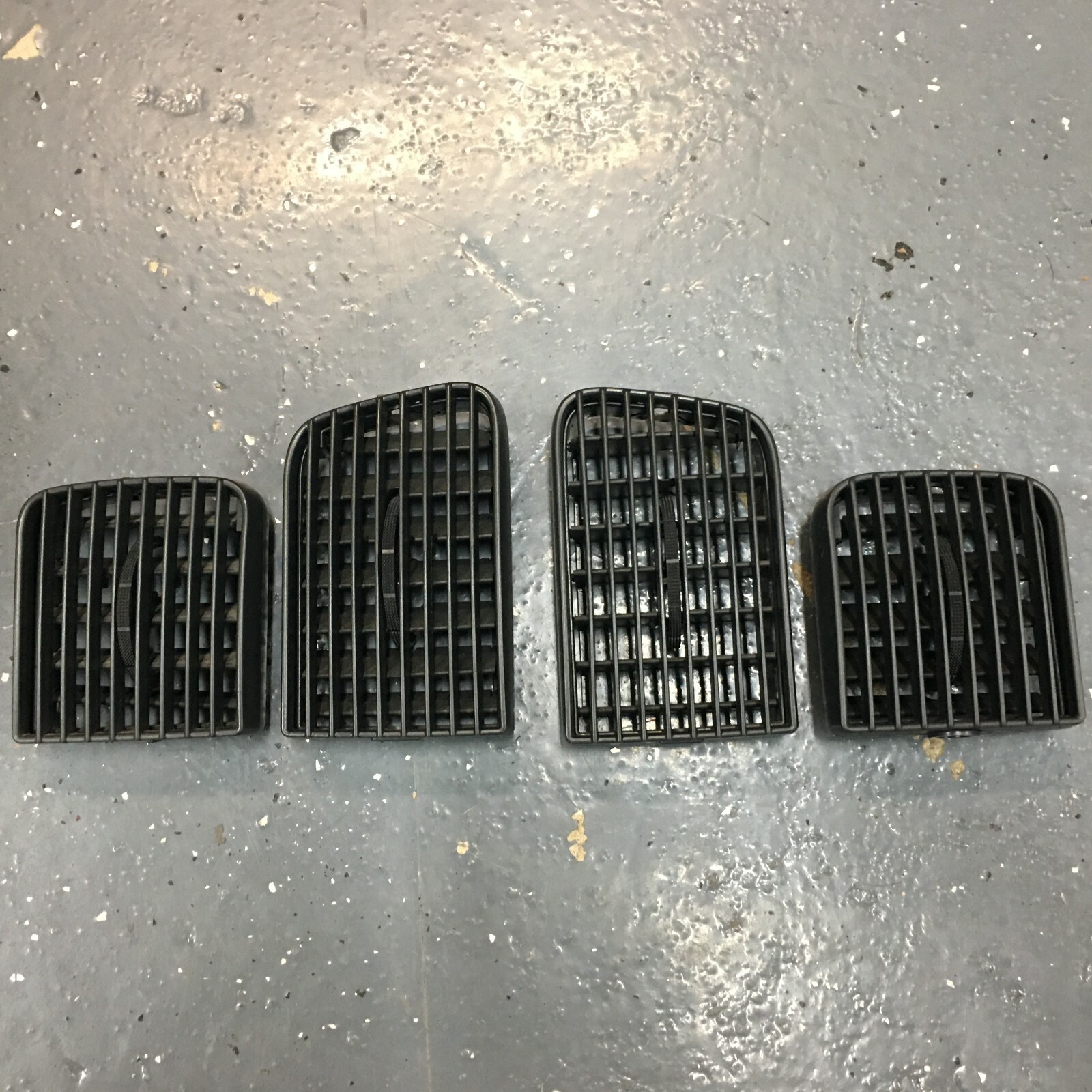 03-04-05 DODGE RAM DASH VENT SET FOUR HEATER TRUCK PICKUP CUMMINS HEMI 2003  