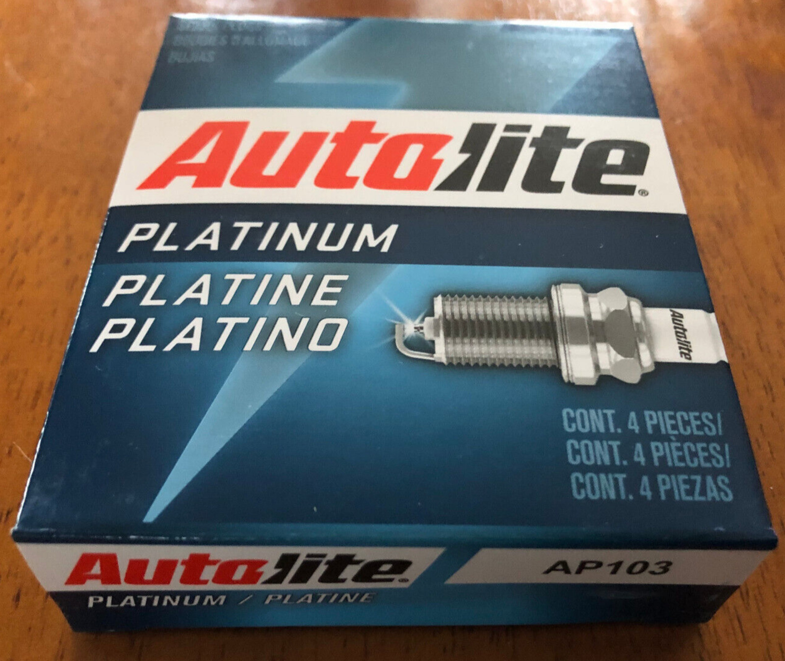New PACK OF FOUR (4) Autolite Platinum Spark Plugs-Platinum Autolite AP103