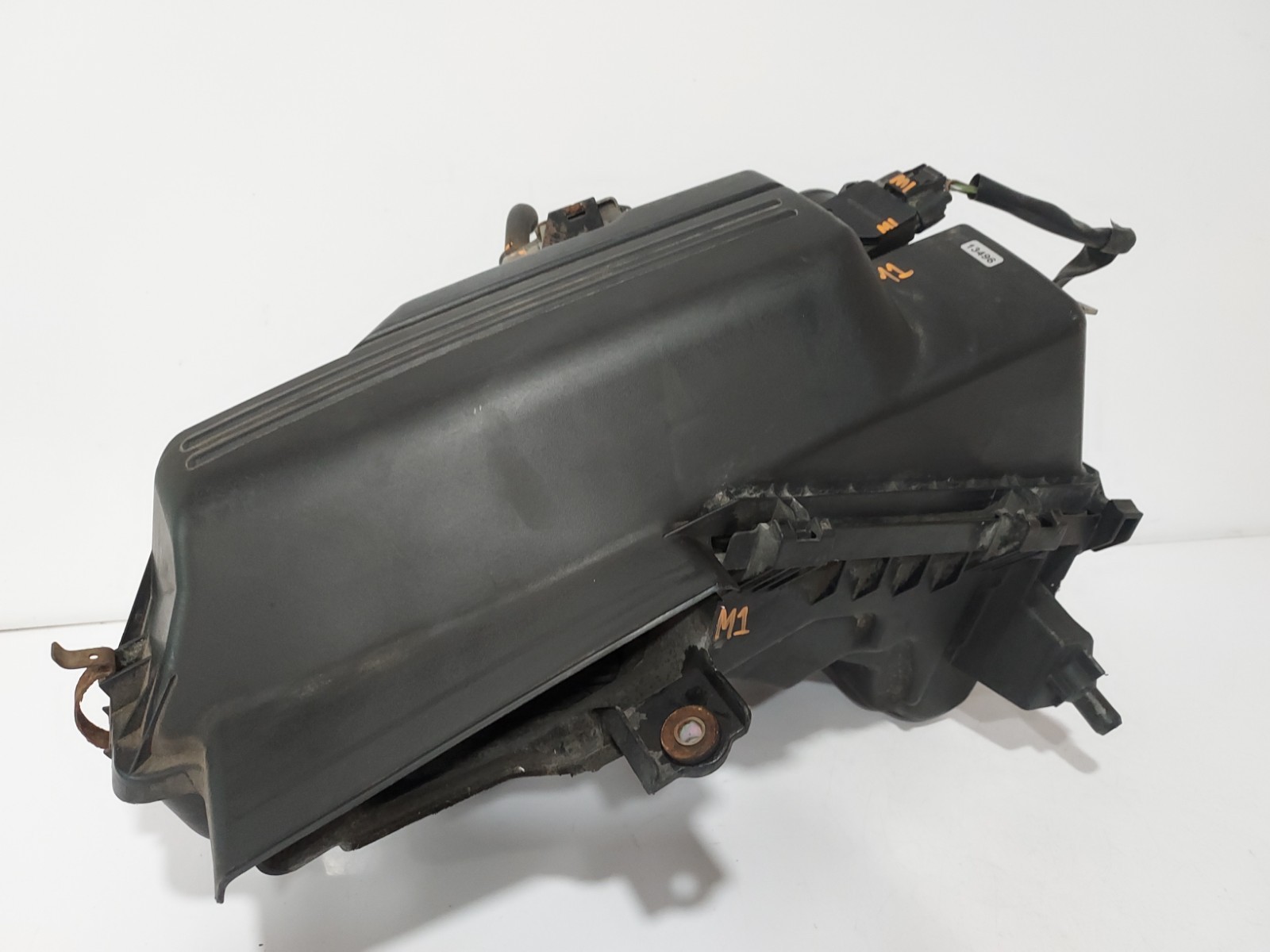 2000-05 TOYOTA CELICA 1.8L AIR CLEANER INTAKE FILTER BOX MAF SENSOR 100140-5430