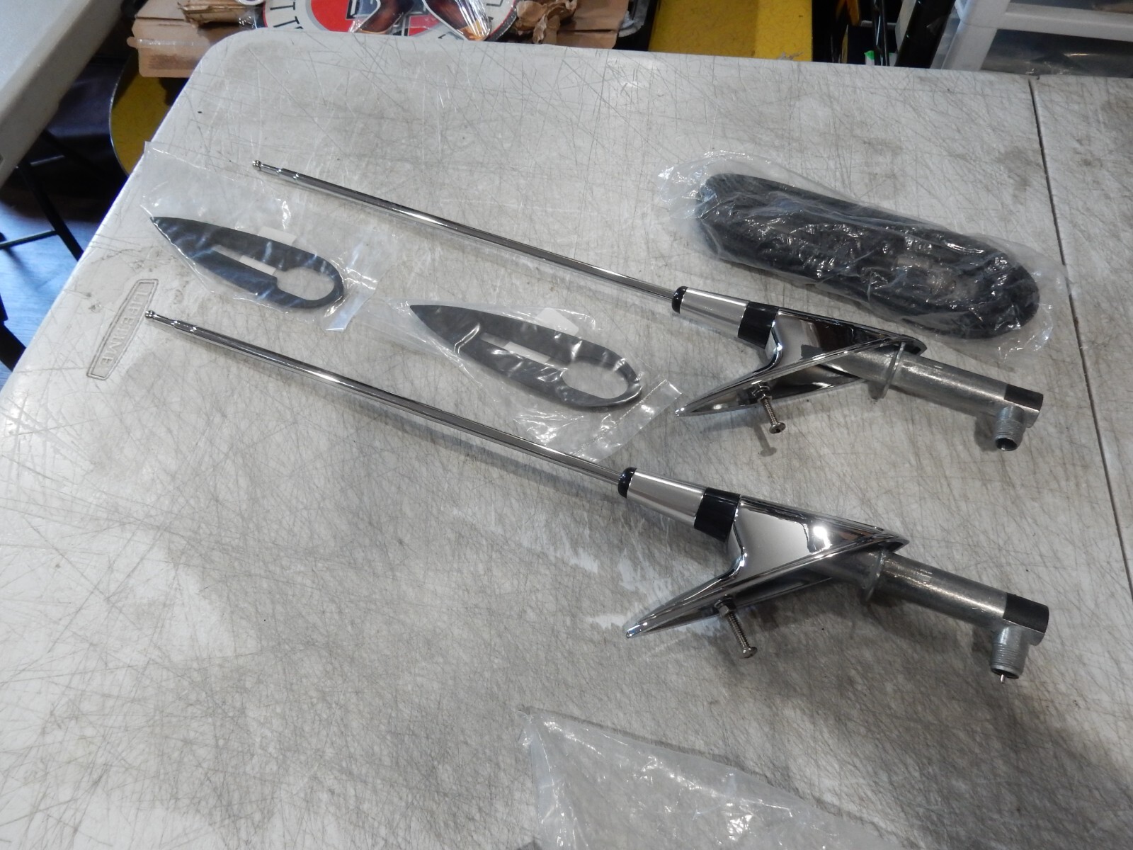 1959 1960  IMPALA ANTENNA REAR 1 PAIR NEW WITH GASKETS AND CABLE.