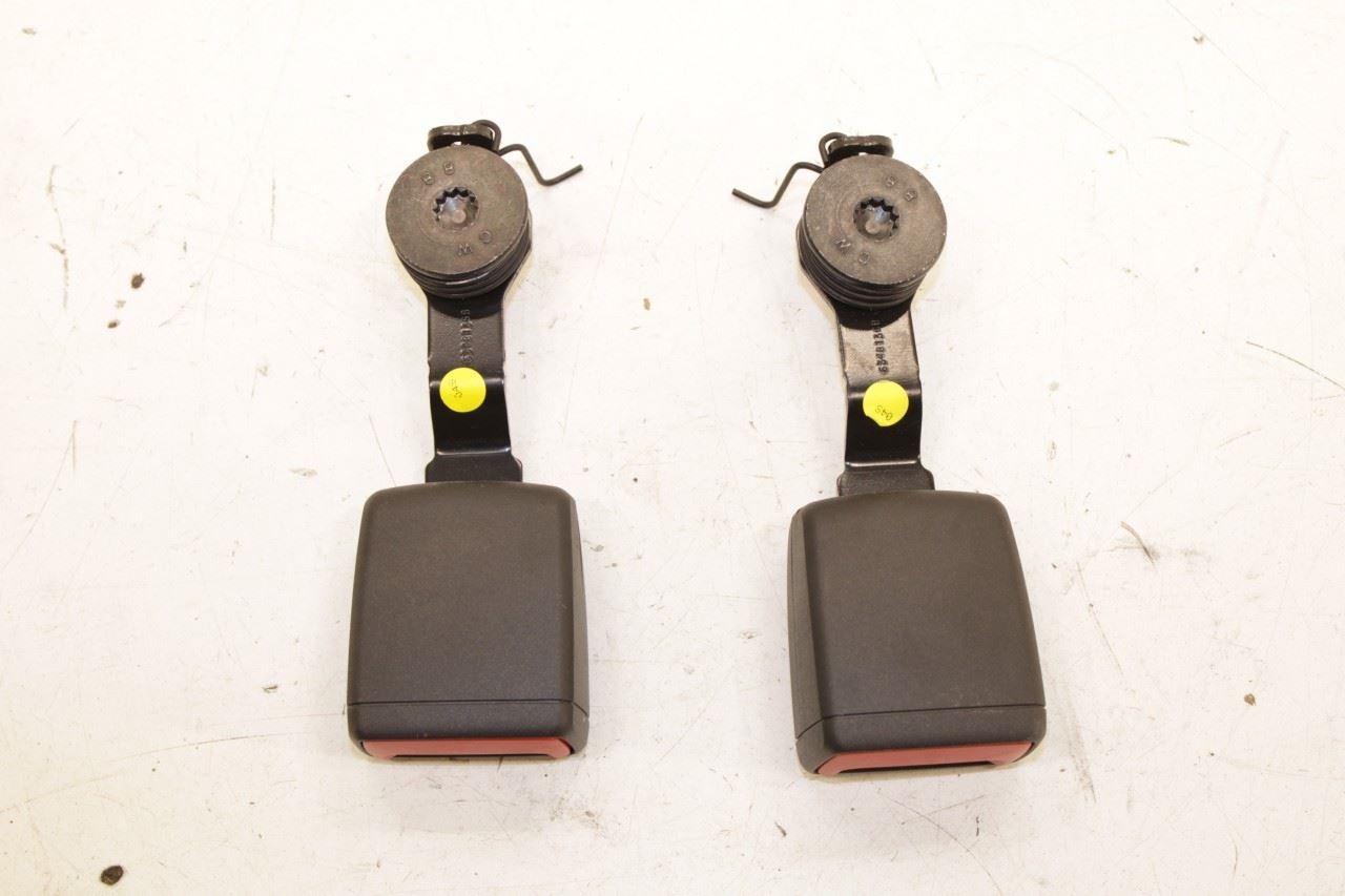 2018-23 Volkswagen Atlas S Rear Right and Left Side 3rd Row Seat Belt Buckle Set