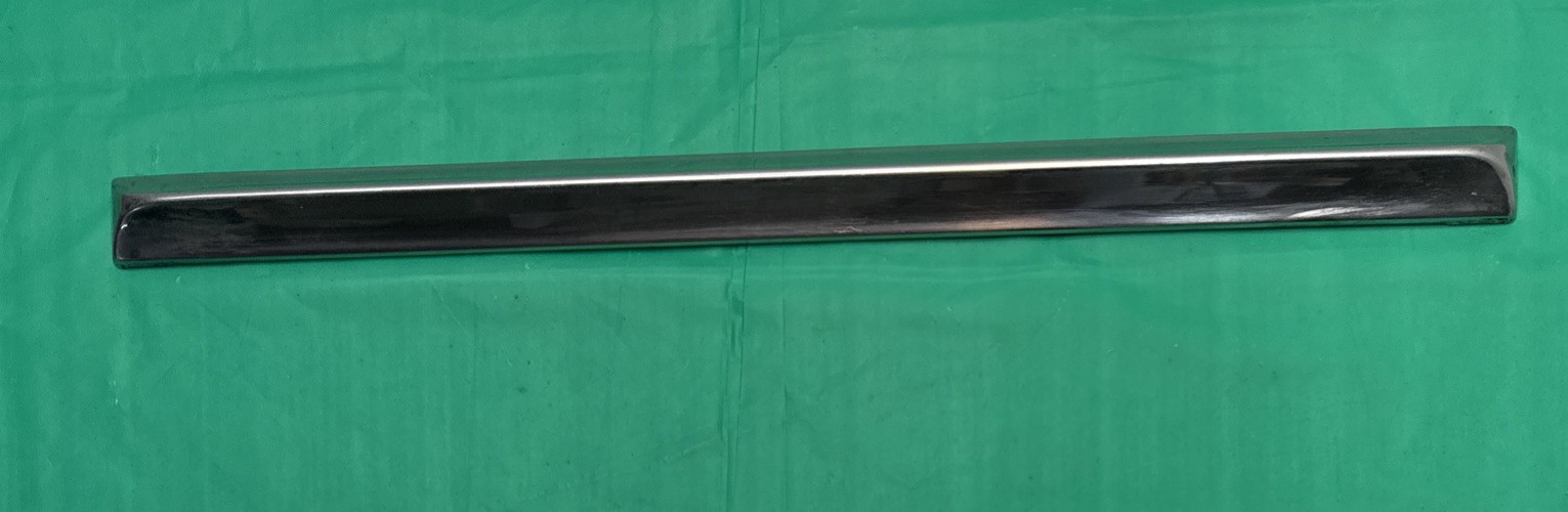 Vintage 1956 Studebaker President Classic Side Trim Molding 16.5” Vintage 1956 Studebaker President Classic Side Trim Molding 16.5”