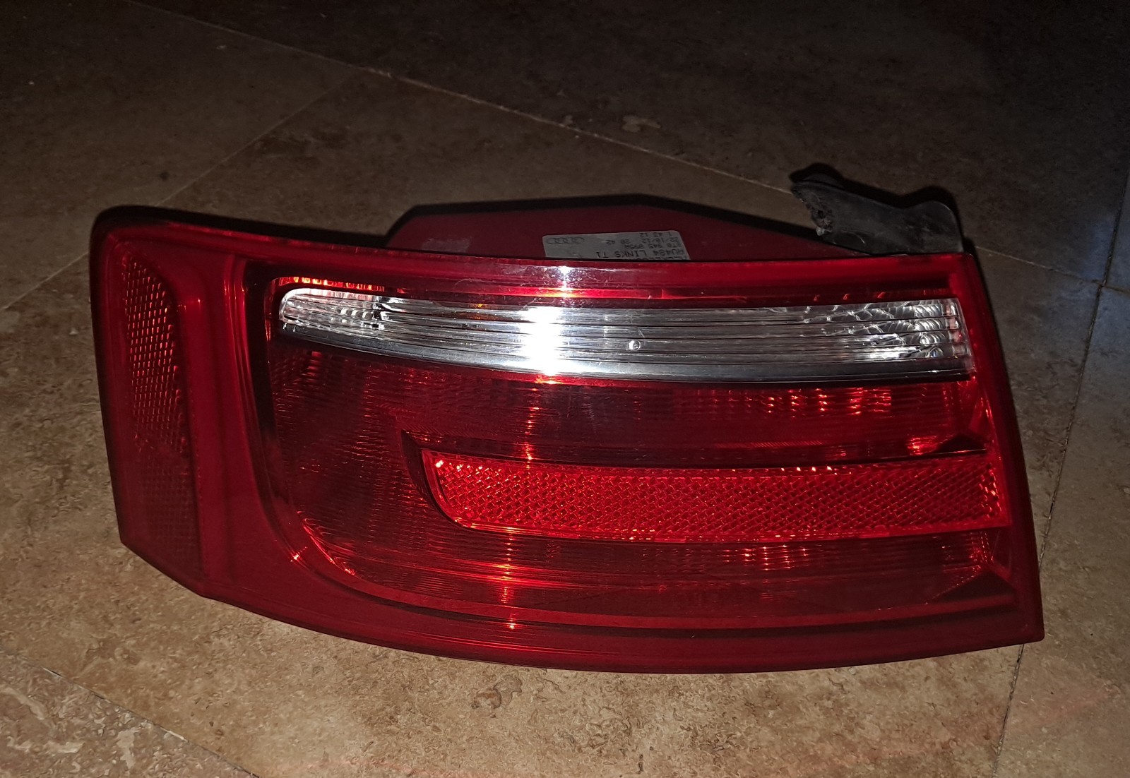 2008-2012 Audi A5 S5 Tail Light Driver Left Side Incandescent Bulbs 2010 2011 2008-2012 Audi A5 S5 Tail Light Driver Left Side Incandescent Bulbs 2010 2011