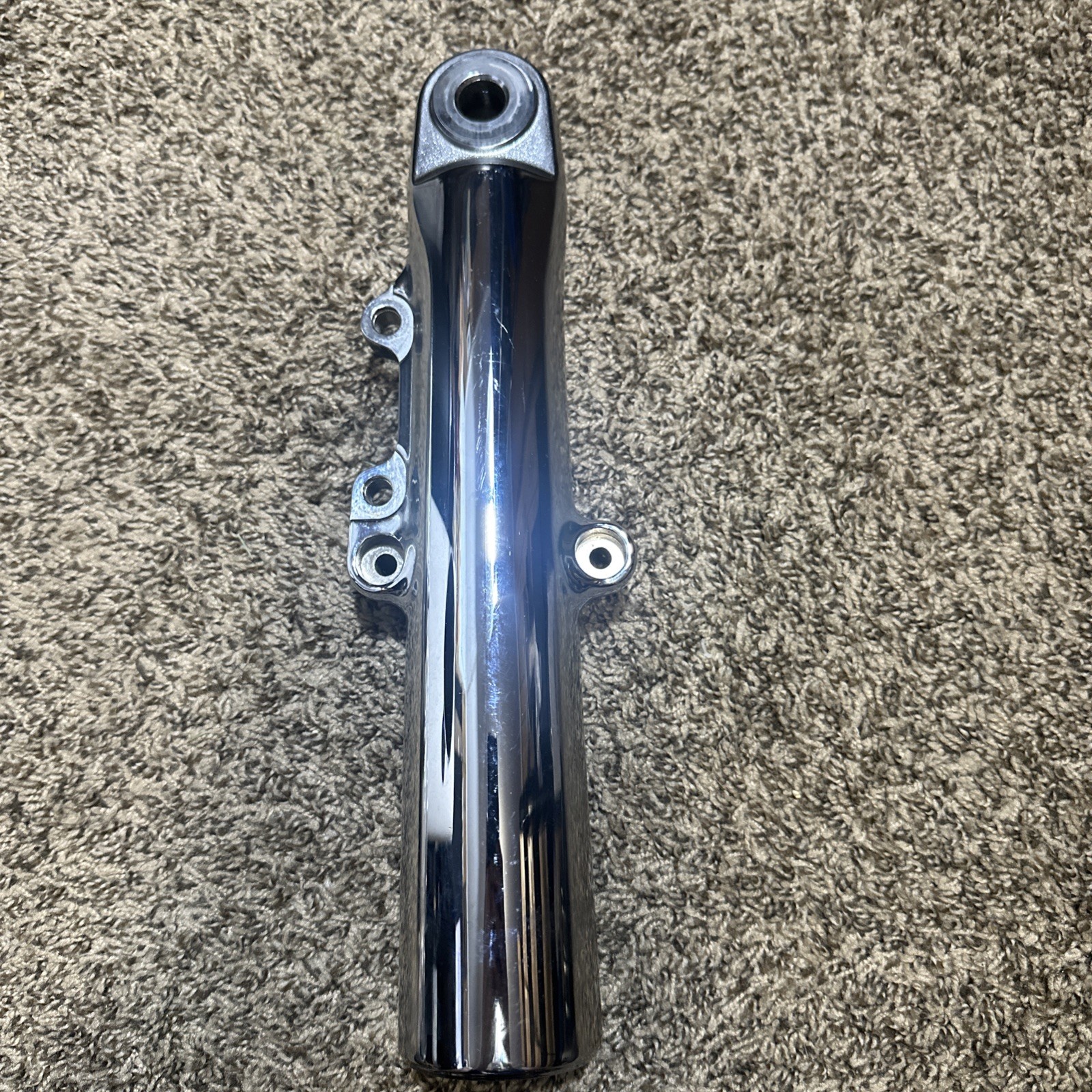 OEM H-D 14-25 CVO Harley Touring Road Glide 49mm Fork Slider Lower Leg CHROME