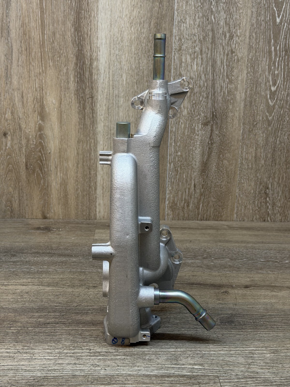2020-2022 KIA TELLURIDE HYUNDAI PALISADE THERMOSTAT HOUSING OEM 25620-3L380
