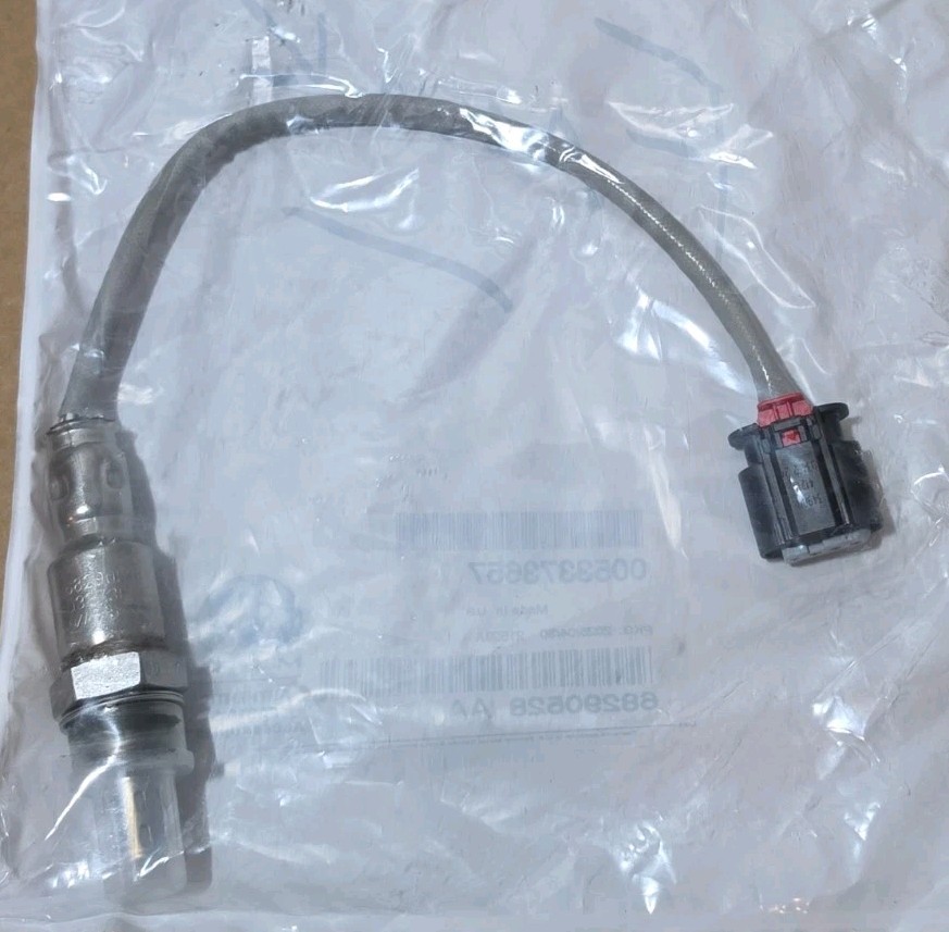 Genuine Mopar OEM Chrysler Dodge RAM Oxygen Sensor Mopar 68290528AA Genuine Mopar OEM Chrysler Dodge RAM Oxygen Sensor Mopar 68290528AA