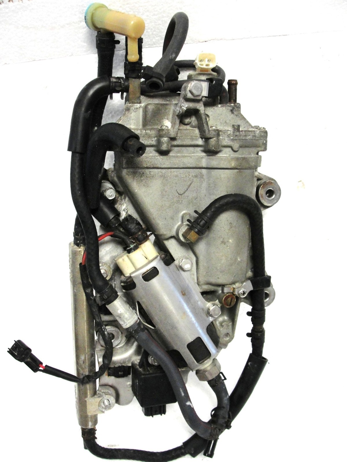 Yamaha Mercury 200 225 hp Outboard VST Float Chamber w Fuel Pump 69J-14180-11-00 Yamaha Mercury 200 225 hp Outboard VST Float Chamber w Fuel Pump 69J-14180-11-00