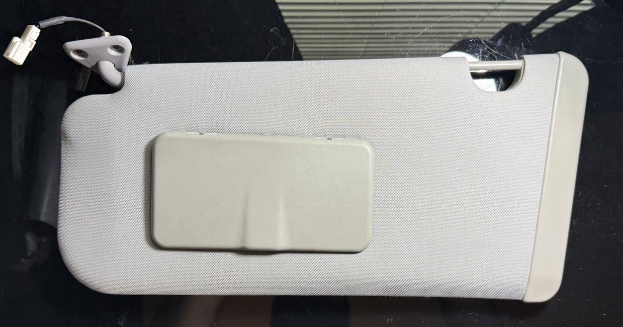 2004-2009 Nissan Quest Sun Visor driver side (gray)