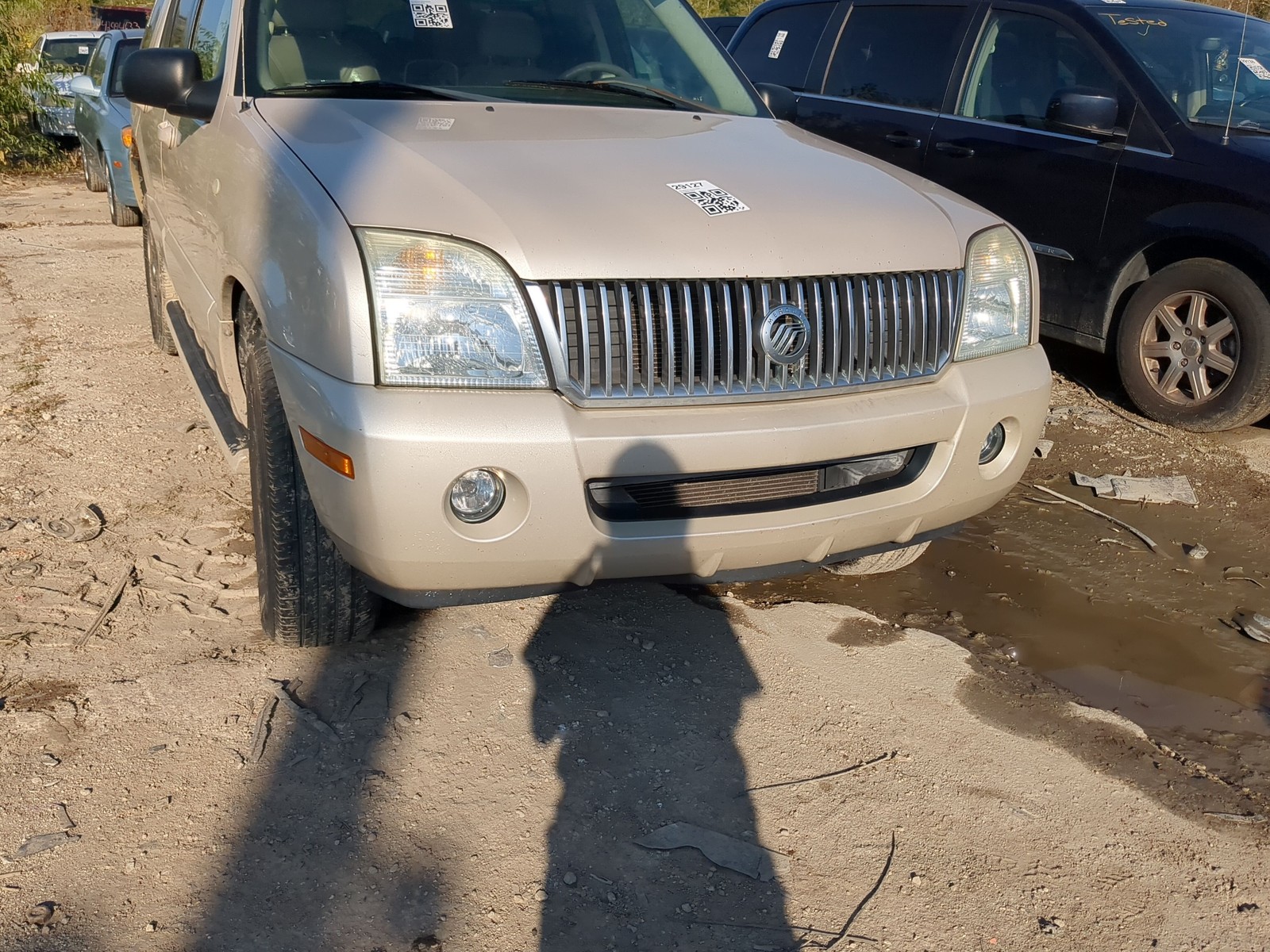 2002-2005 Mercury Mountaineer Front Bumper - Oem AQAZW 2002-2005 Mercury Mountaineer Front Bumper - Oem AQAZW