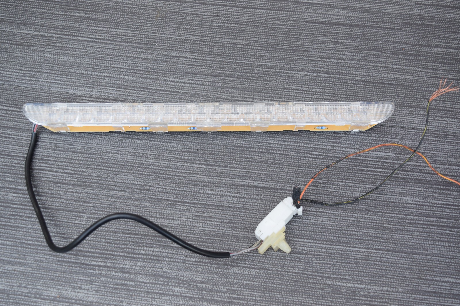 OEM 1999 2000 2001 2002 JAGUAR S-TYPE LED THIRD BRAKE LIGHT