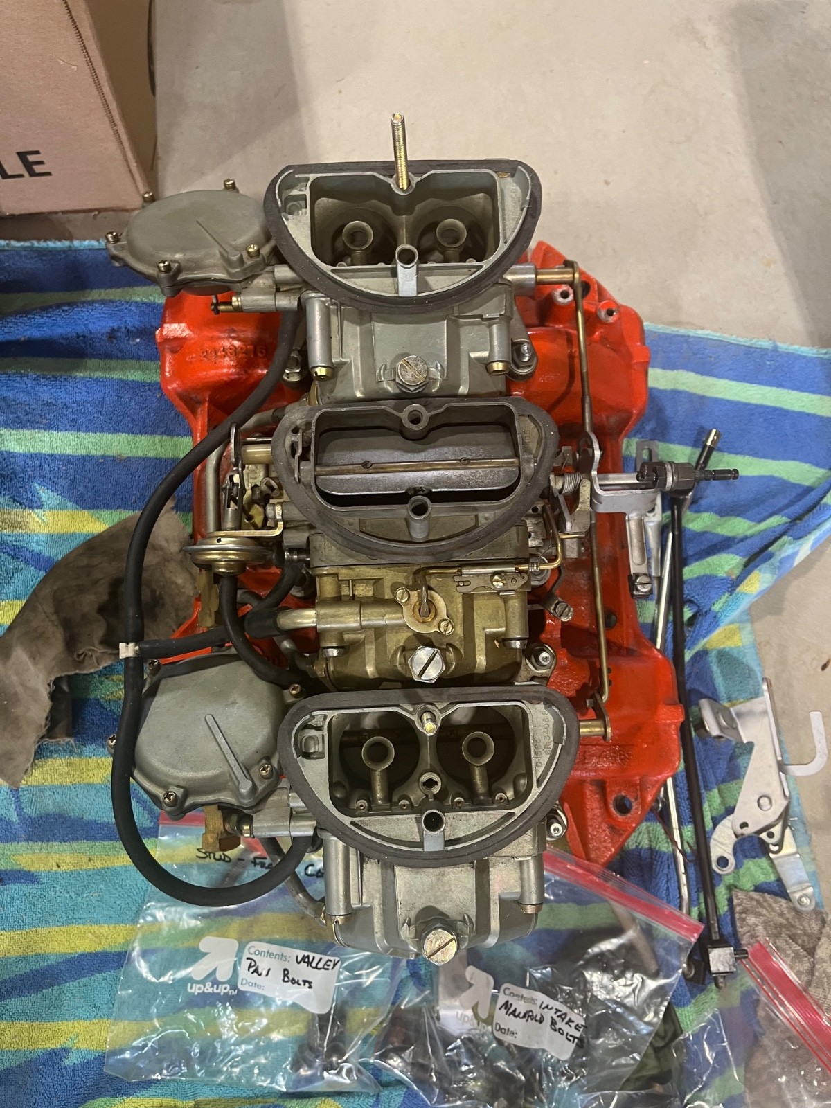 mopar 440 six pack intake and carbs