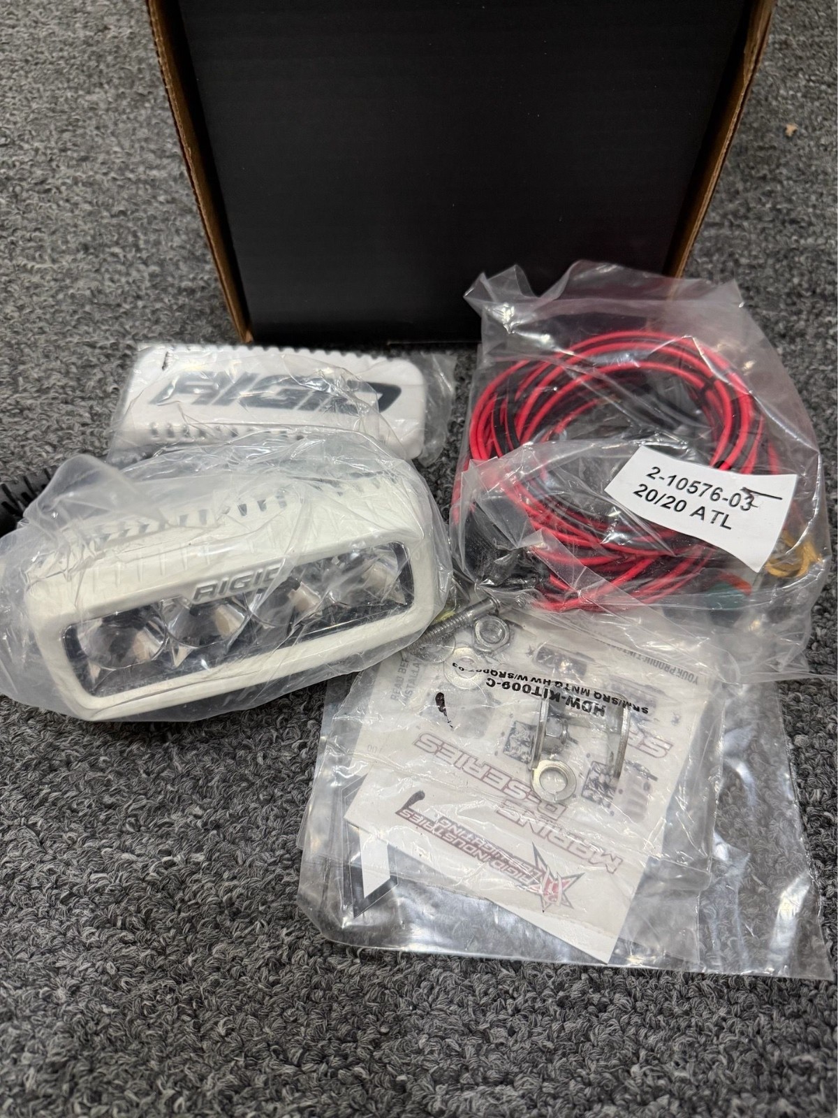 Rigid IND SR Q Pro Flood SM White 944113 Single Open Box Original Packaging