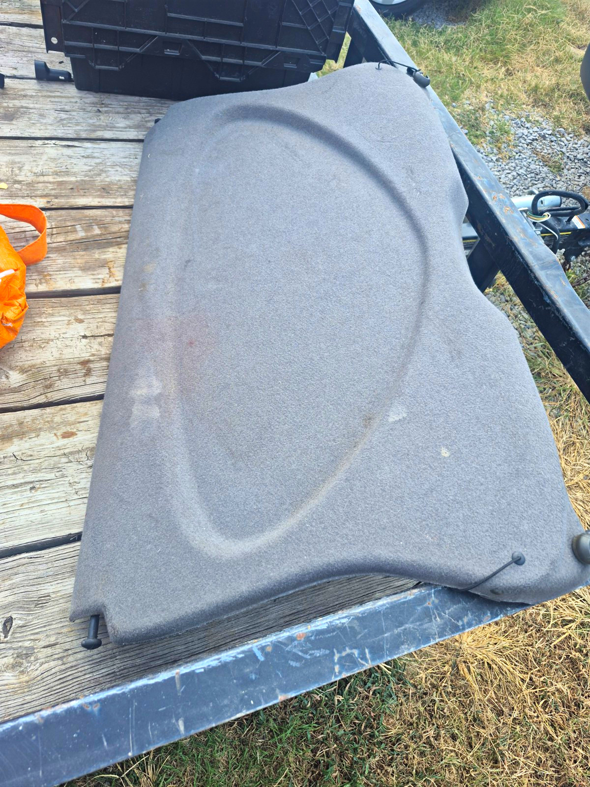 00-07 Ford FOCUS Cargo Cover/Lid
