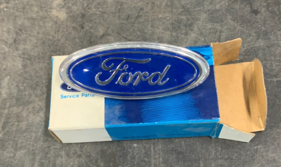NOS 1987-93 Ford Mustang LX Grille Emblem with Original Blue Color  E2FZ-8A223-A