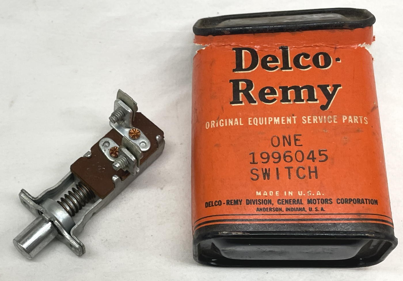 Vintage 1949-55 Cadillac Chevrolet GMC Delco-Remy Starter Switch NOS #1996045 Vintage 1949-55 Cadillac Chevrolet GMC Delco-Remy Starter Switch NOS #1996045