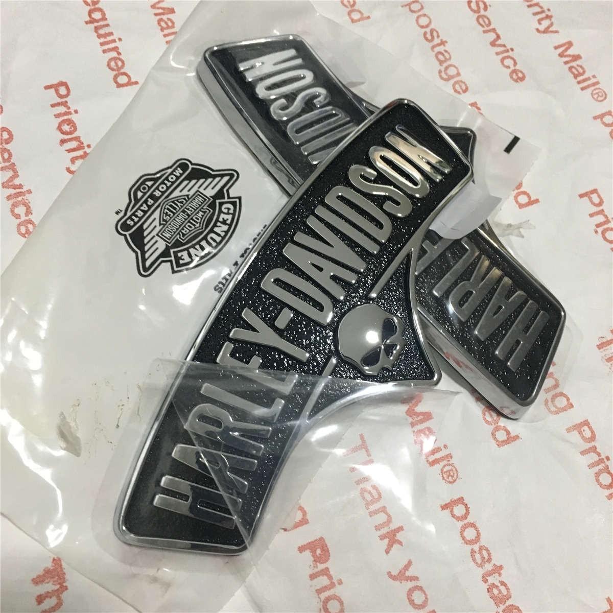 OEM CVO Breakout Fuel Tank Emblems Badges Softail Dyna Touring Harley 14100352
