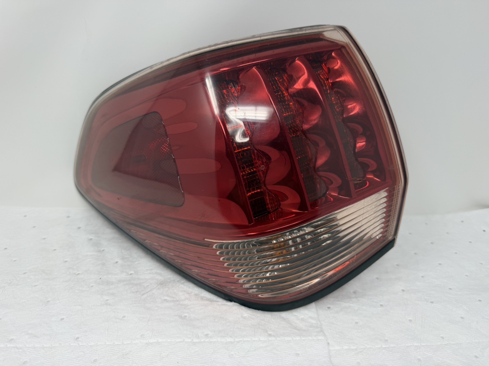 11-17 Infiniti QX56 QX80 LH Left Driver Outer Quarteer Tail Light OEM 11-17 Infiniti QX56 QX80 LH Left Driver Outer Quarteer Tail Light OEM