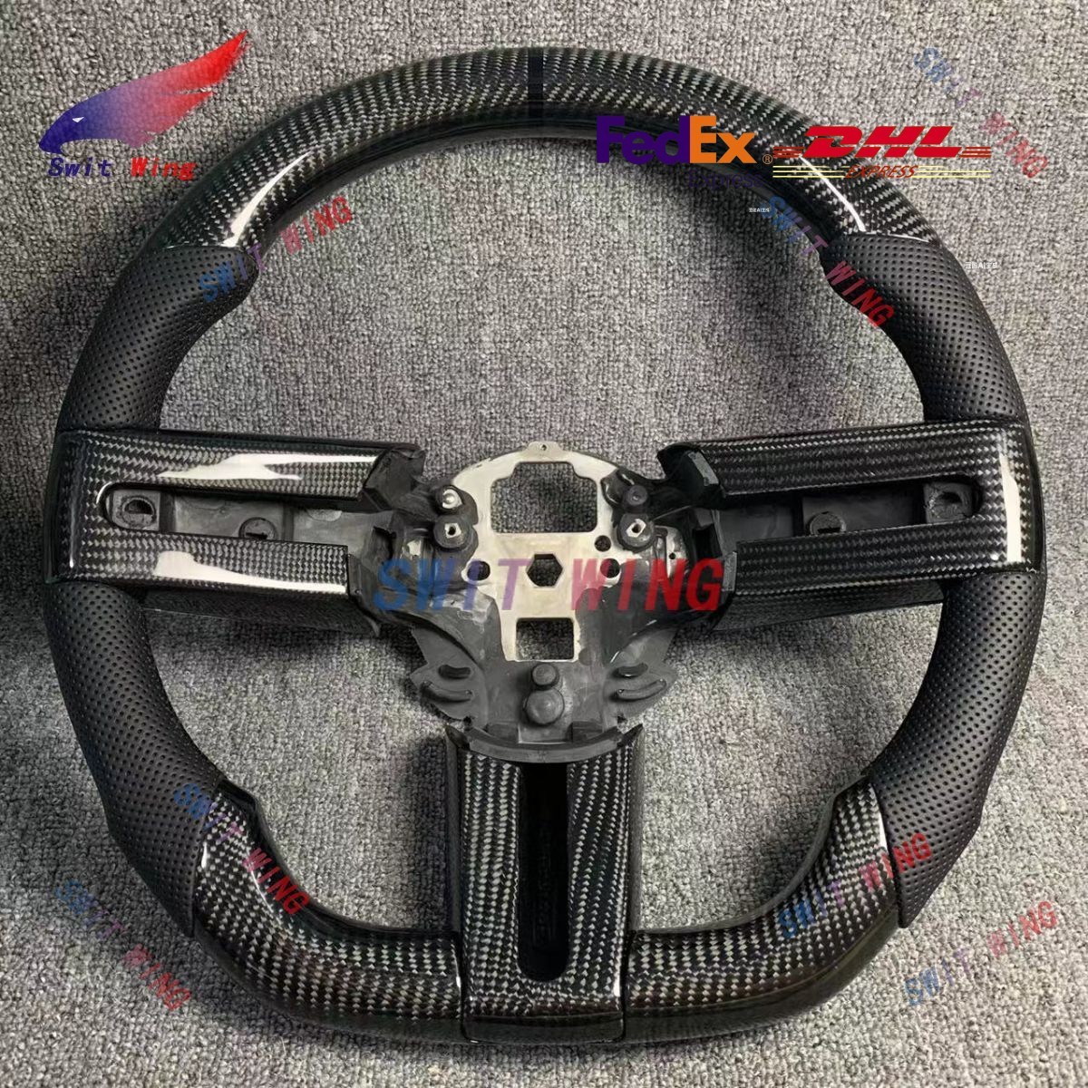 Custom Real Carbon Fiber Steering Wheel W/Carbon Trim for Ford Mustang 2005-2009