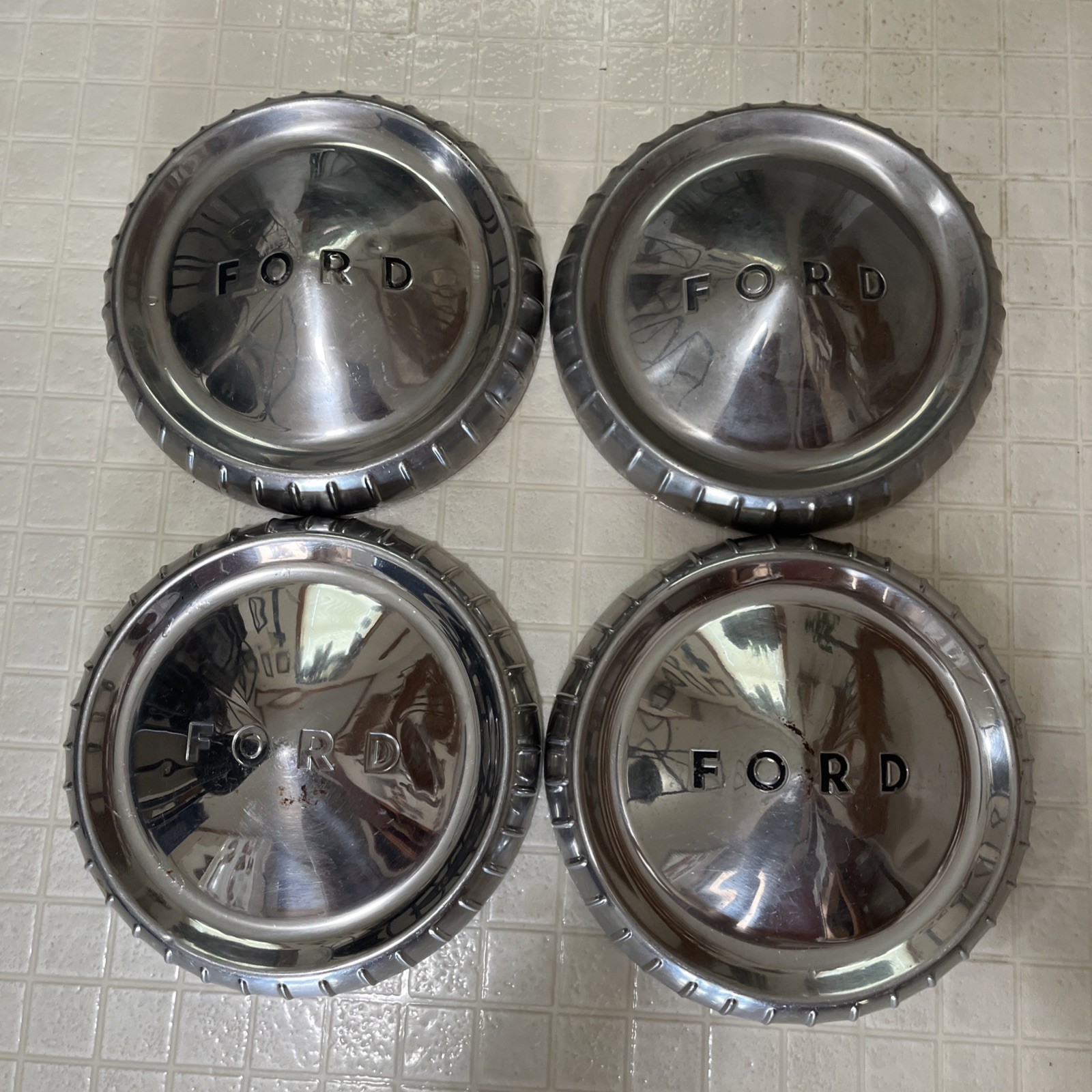 Vintage 1962-63 Ford Falcon dog dish hubcaps (4) 9 1/2” Vintage 1962-63 Ford Falcon dog dish hubcaps (4) 9 1/2”