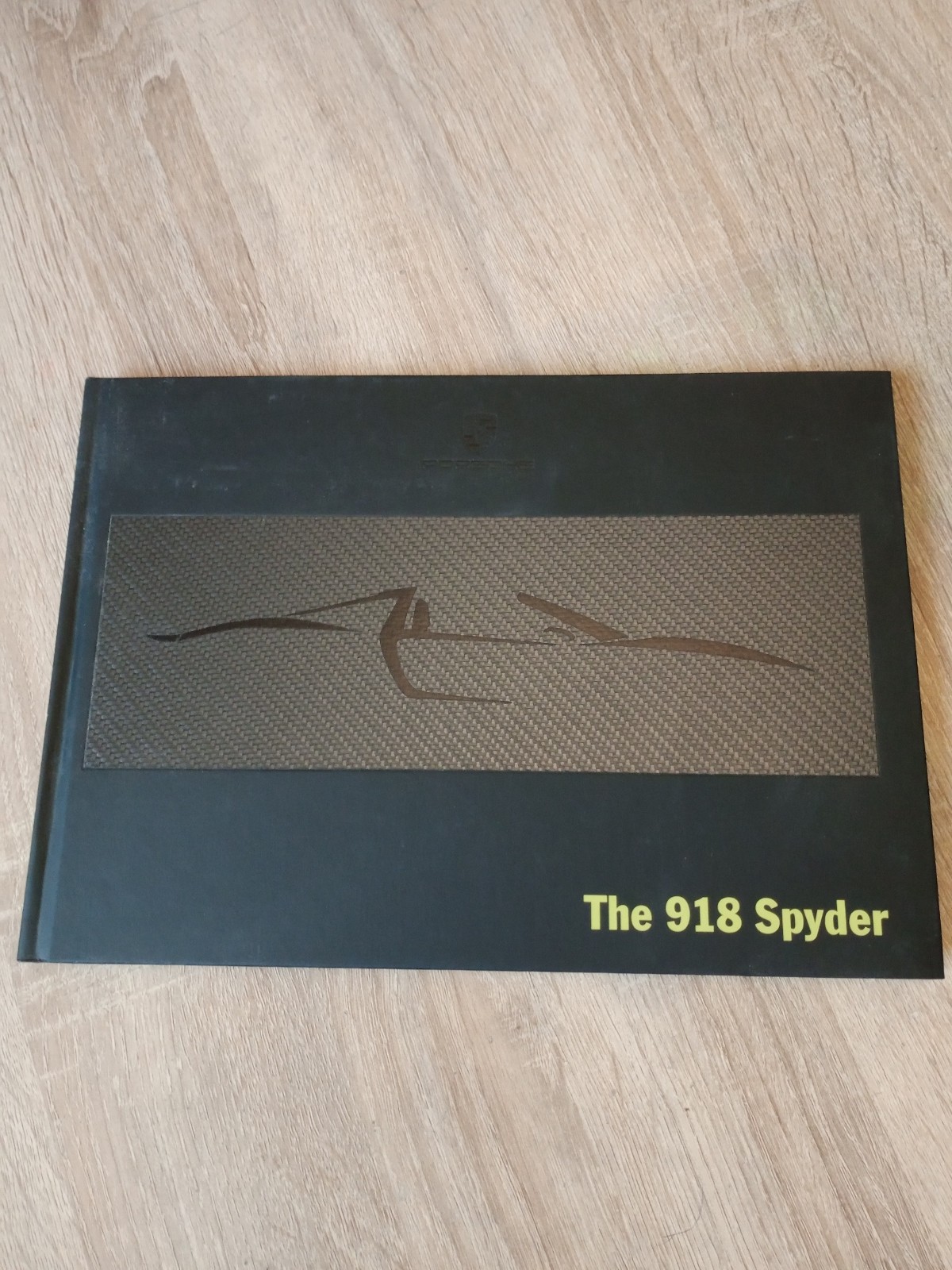 EXTREMELY RARE Porsche: The 918 Spyder book 1st print 2013 Collectible brochure