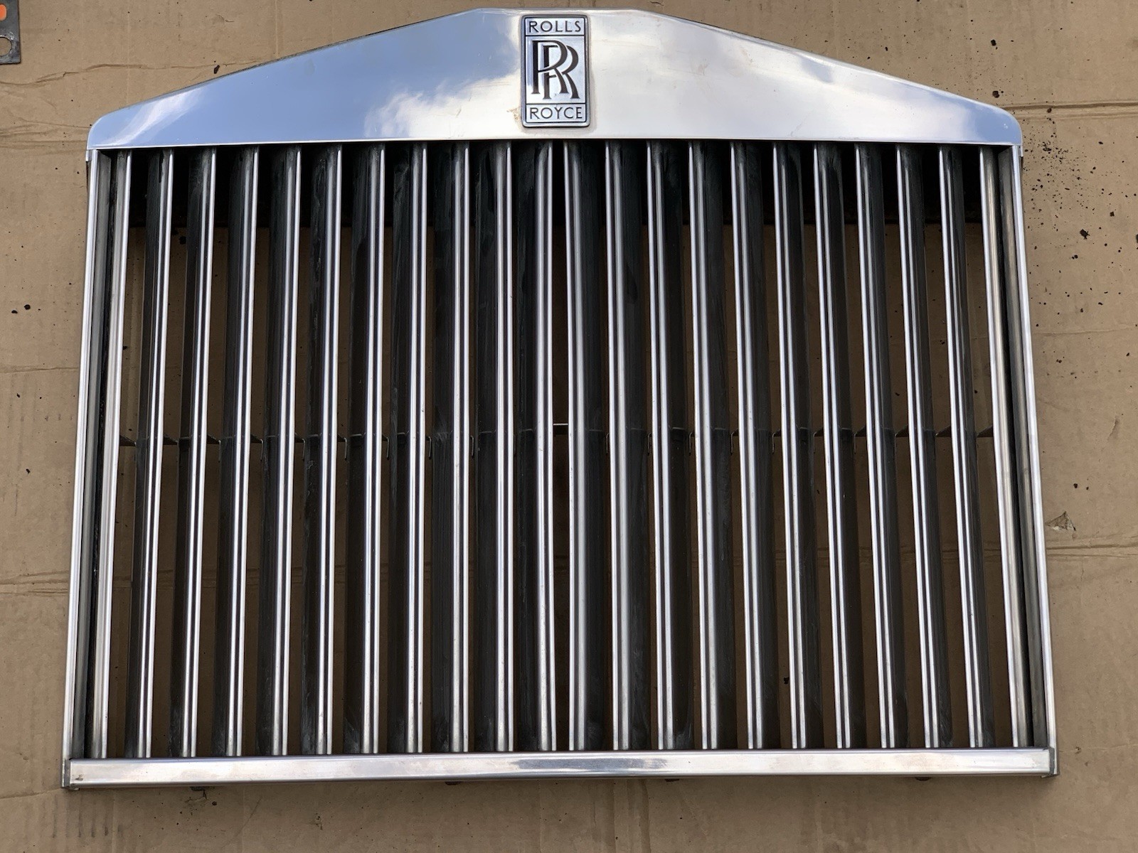 1978 Rolls Royce Silver Shadow Chrome Front Grille Grill Original-READ 1978 Rolls Royce Silver Shadow Chrome Front Grille Grill Original-READ