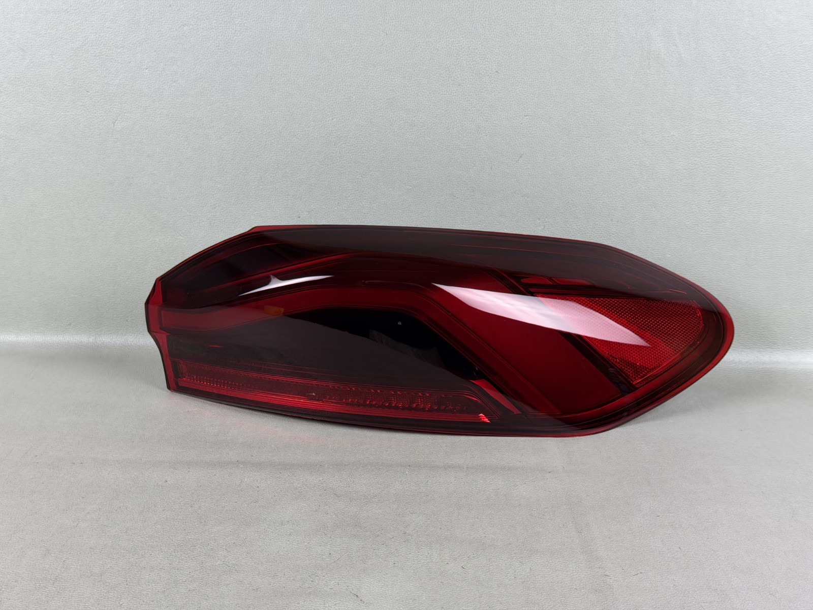 Nice 2024-2026 BMW X6 M Rear Right Passenger RH Side Outer LED Tail Light OEM