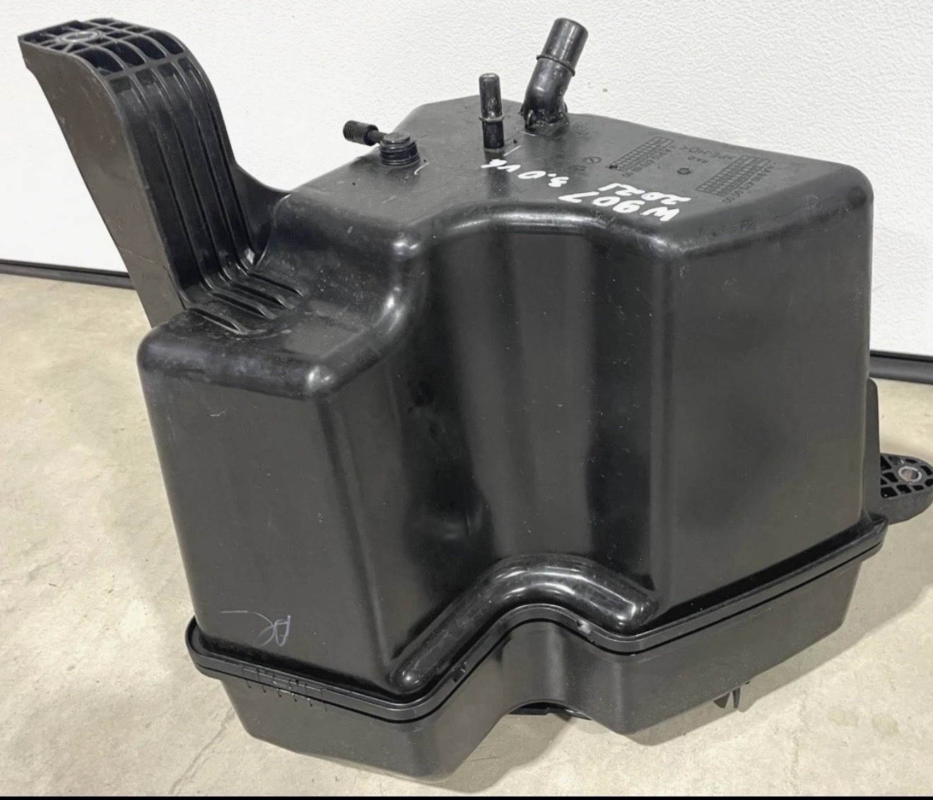 2019-2023 Mercedes-Benz Sprinter 25003500 DEF Tank Diesel Low Miles OEM