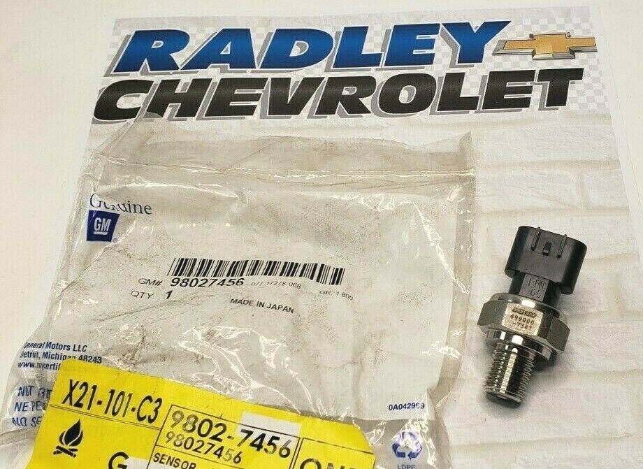 98027456 NEW GM OEM OIL PRESSURE SENSOR CHEVROLET GMC CADILLAC B25 98027456 NEW GM OEM OIL PRESSURE SENSOR CHEVROLET GMC CADILLAC B25
