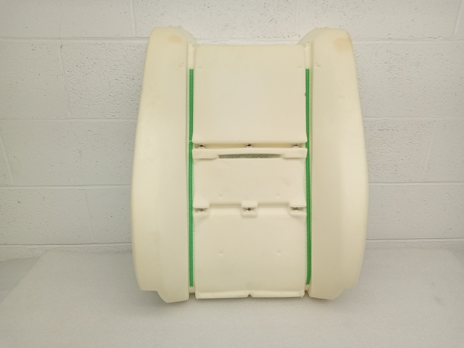 2011-2021 Dodge Durango Jeep GC OEM Front Right Foam Seat Back Pad 68101078AA