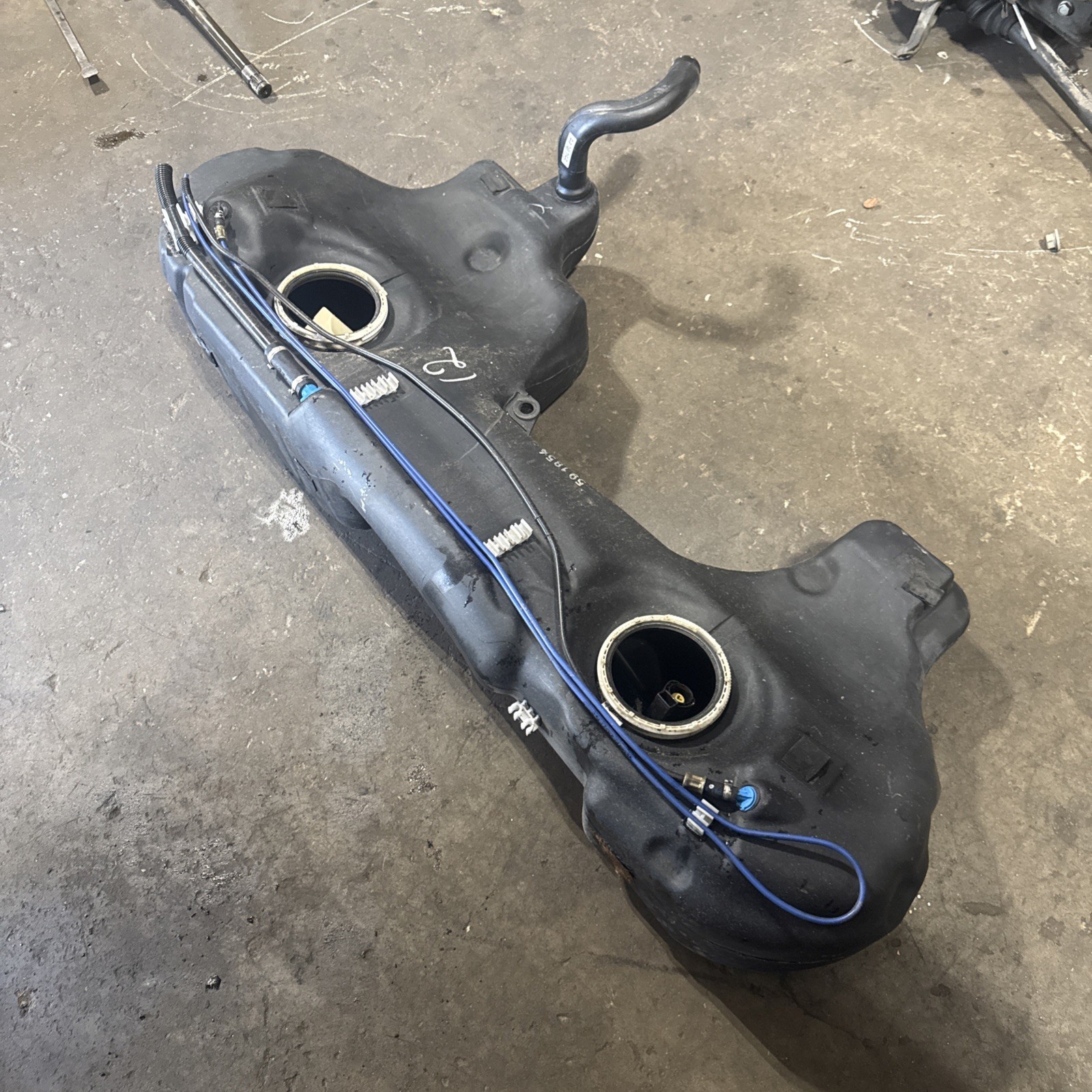 ☑️ 2001-2006 BMW M3 Fuel Gas Tank Storage Reservoir OEM ☑️ 2001-2006 BMW M3 Fuel Gas Tank Storage Reservoir OEM