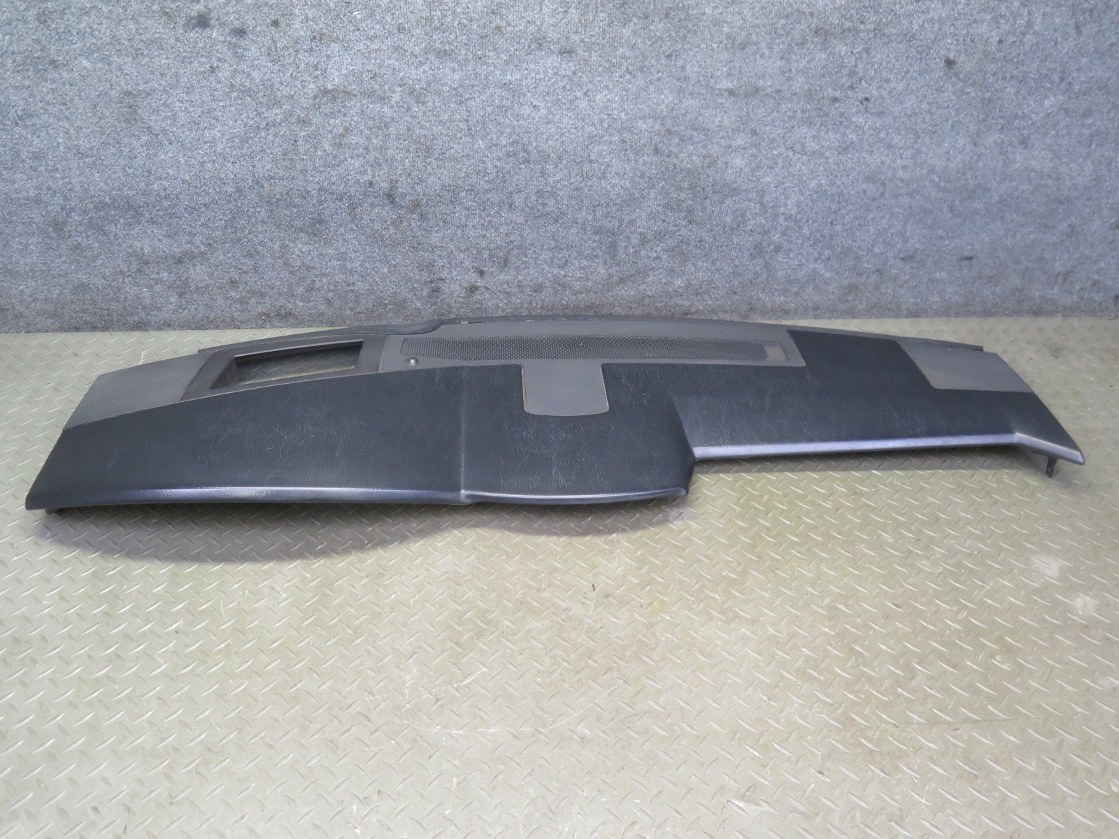 2004-2008 CADILLAC XLR DASHBOARD UPPER COVER TRIM PANEL BLACK 10352098