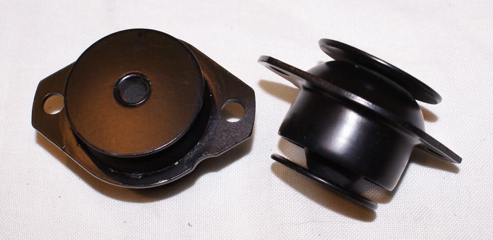 LAMBORGHINI MIURA P400 S SV BRAND NEW OEM FACTORY MOTOR MOUNTS ENGINE MOUNT SET LAMBORGHINI MIURA P400 S SV BRAND NEW OEM FACTORY MOTOR MOUNTS ENGINE MOUNT SET