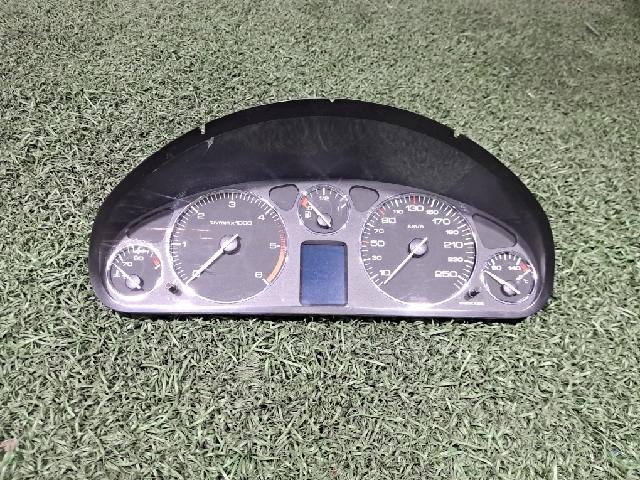 2006 Peugeot 407 Instrument Cluster OEM 9658138280 2006 Peugeot 407 Instrument Cluster OEM 9658138280