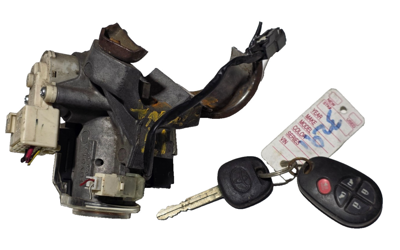 TOYOTA OEM IGNITION SWITCH LOCK CYLINDER W KEY REMOTE FOB # 45020-02-07