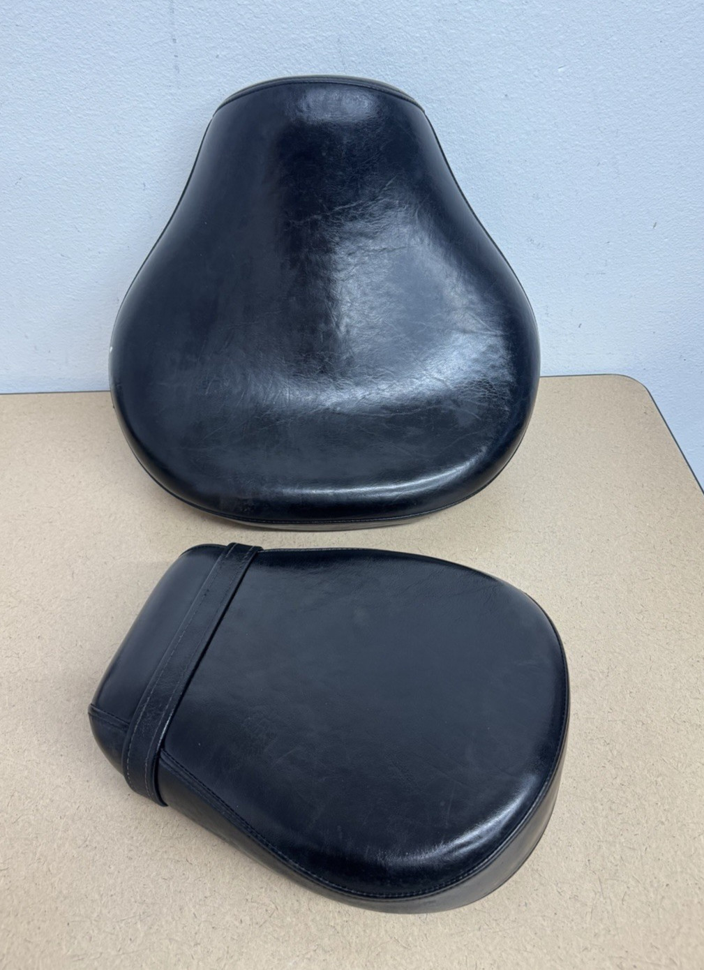 04-17 Yamaha Road Star XV1700 OEM Driver & Passenger Seat Set