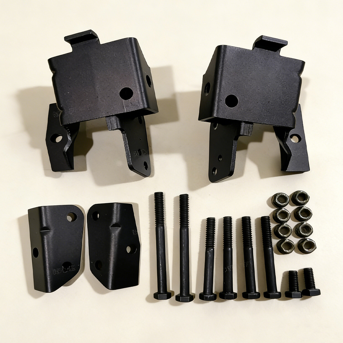 NEW Fit 1965-1970 Mustang Motor Mount Frame Brackets small block V8 289 302 351