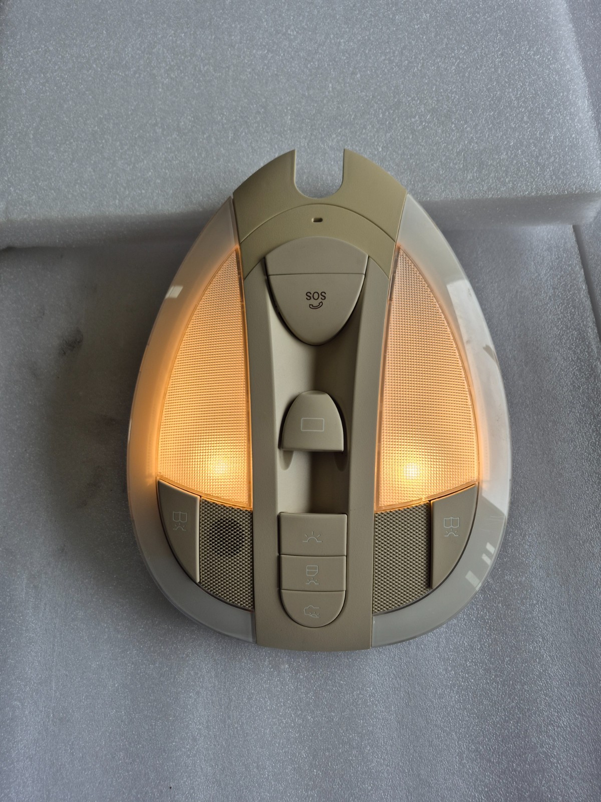 2003 - 2009 MERCEDES BENZ E320 Overhead Console Interior Dome Map Light Lamp