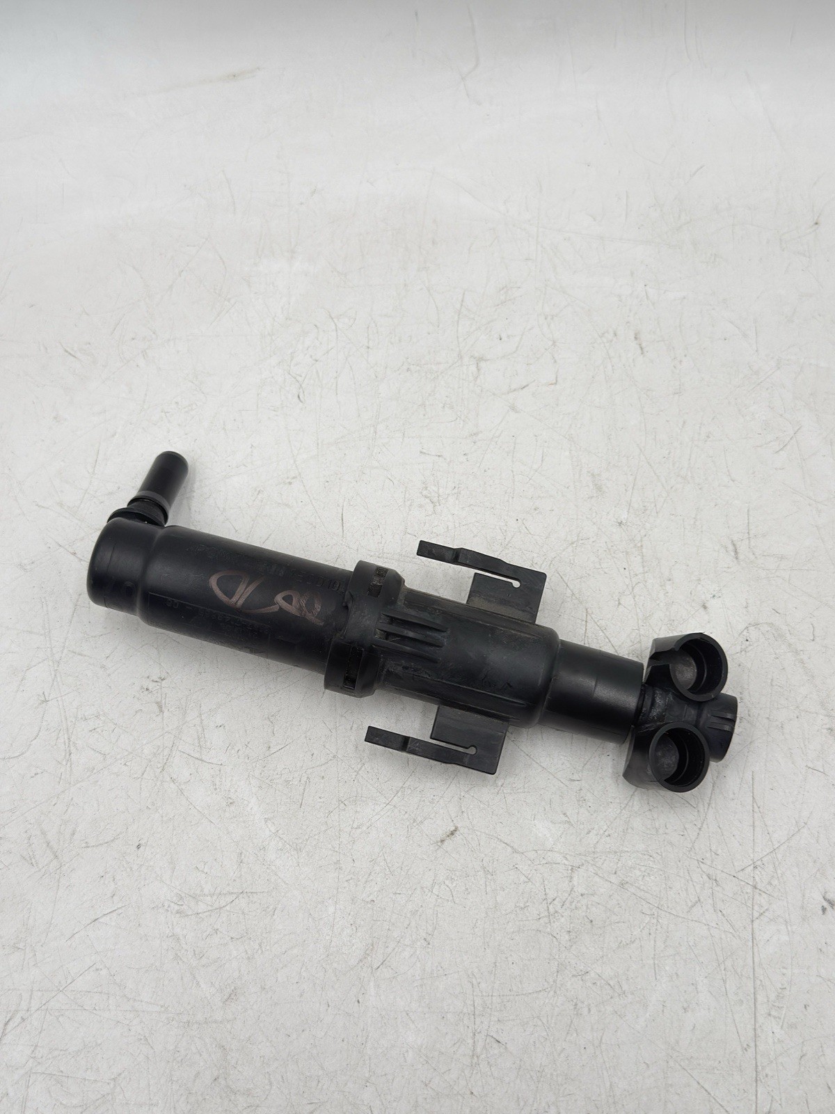 10-17 BMW F07 F10 528i 535i 550i Left Headlight Washer Sprayer Jet 7149885 OEM