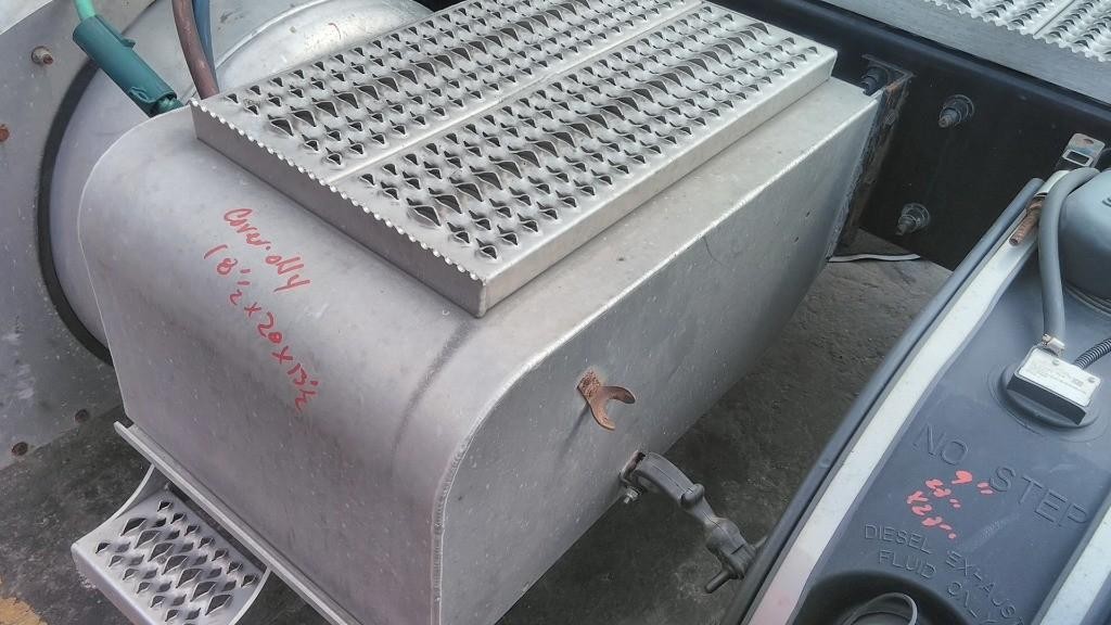 Replaces 2019 PETERBILT 579 BATTERY BOX COVER ,  OH