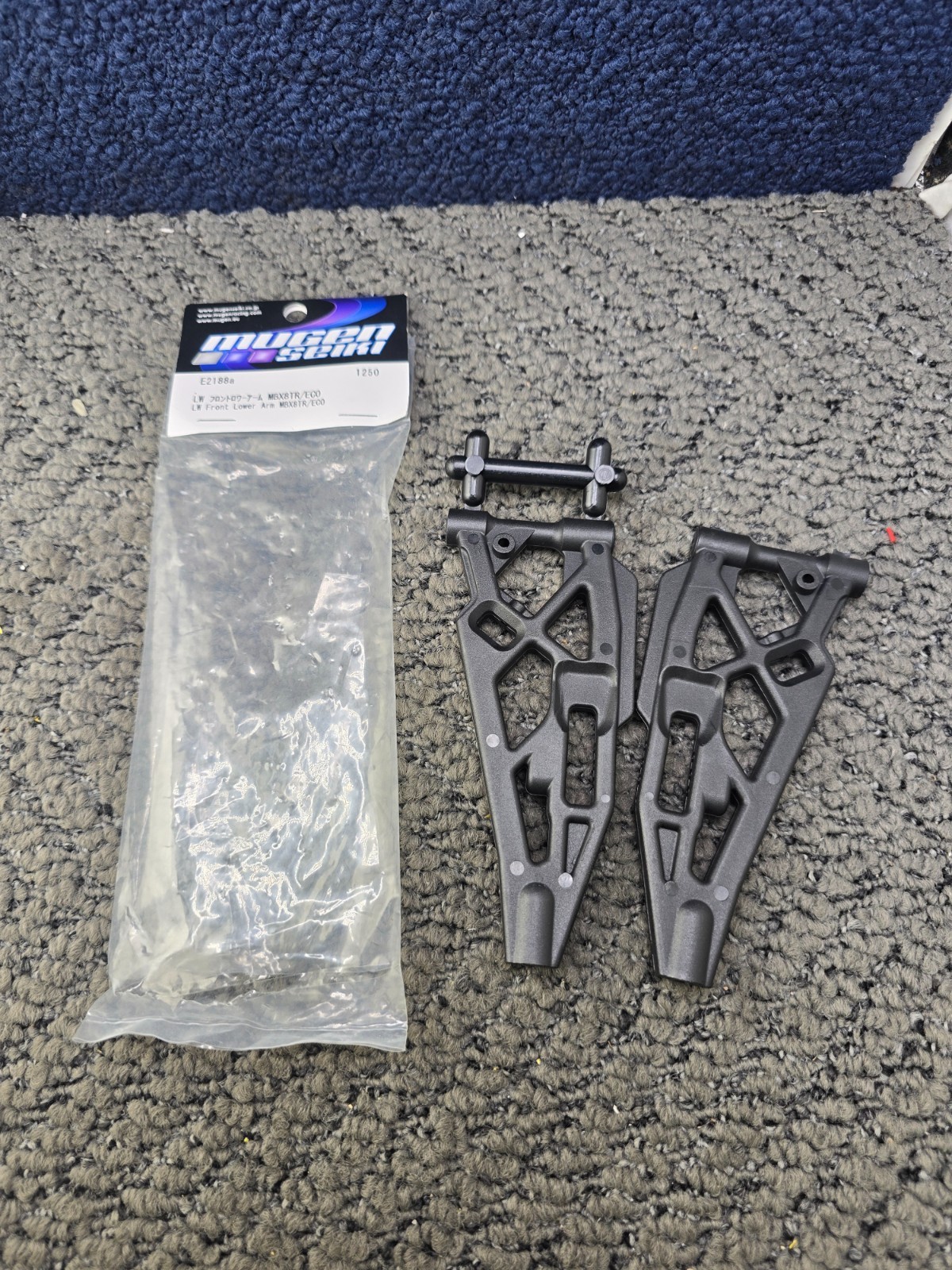 Mugen Seiki E2188A Lightweight Front Lower Suspension Arm For MBX8TR / ECO