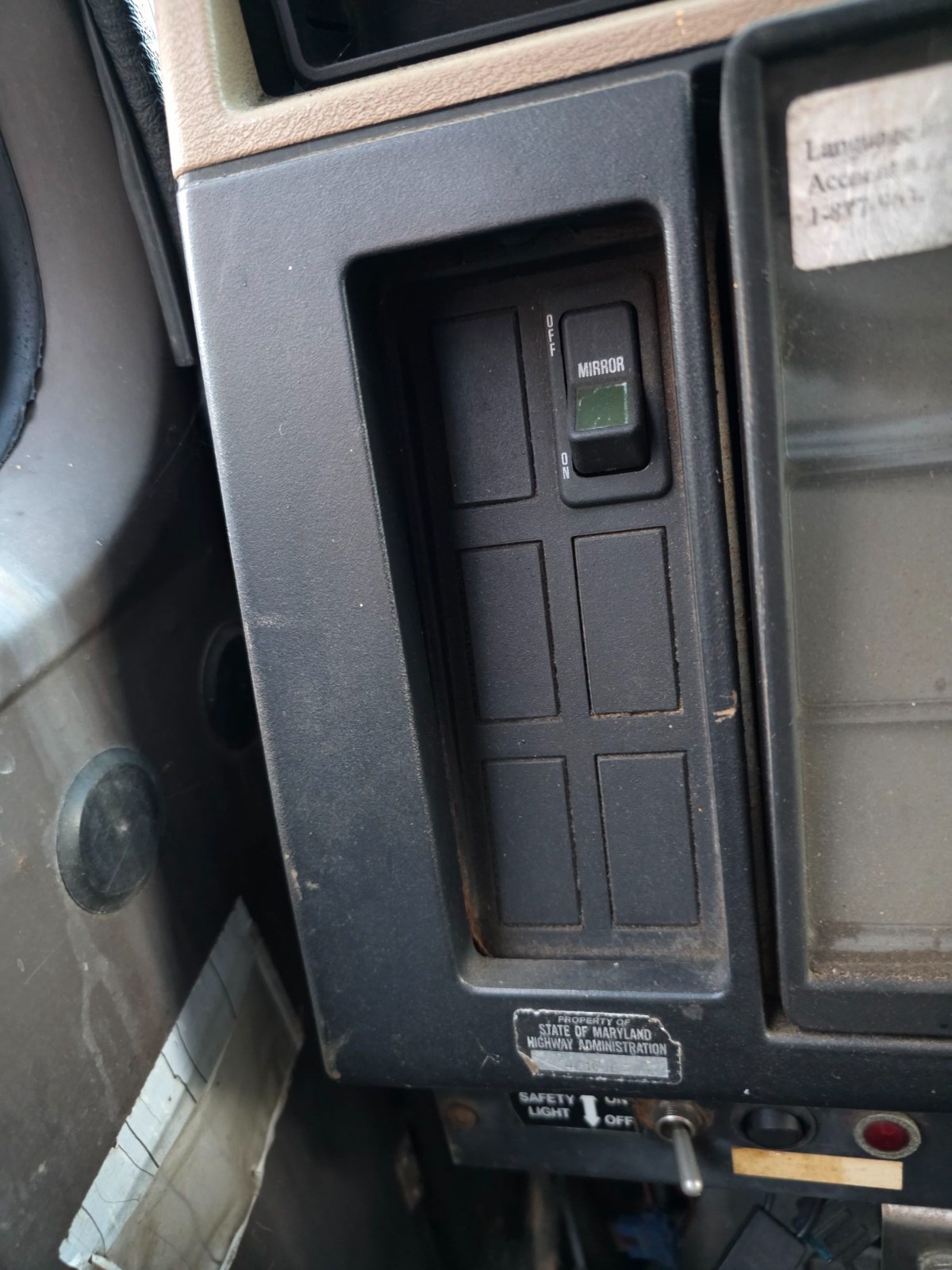International 4900 SWITCH Dash Panel - Used