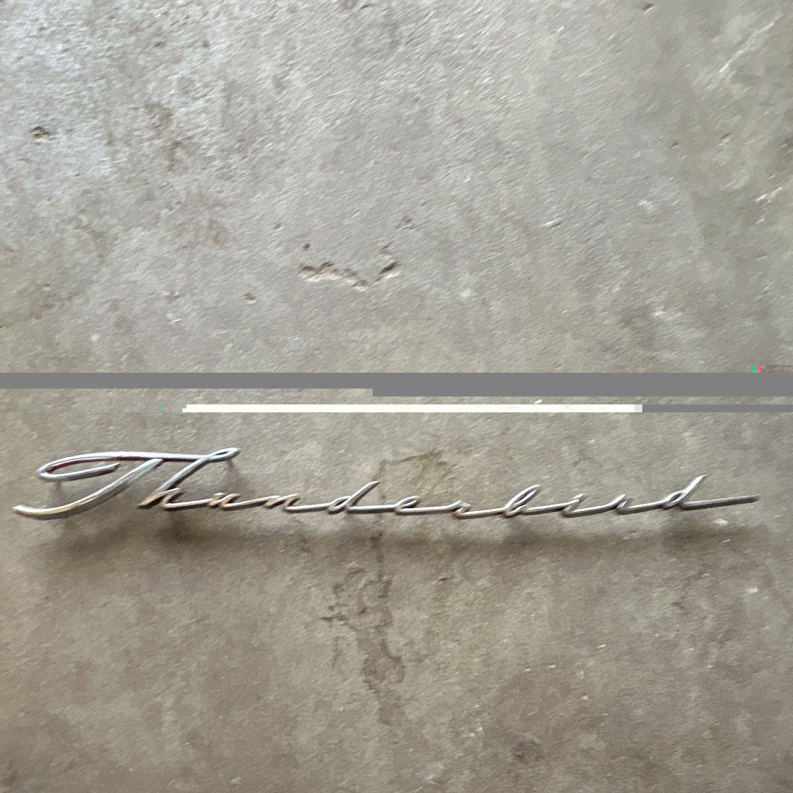 1961-62 Ford Thunderbird Fender Emblem
