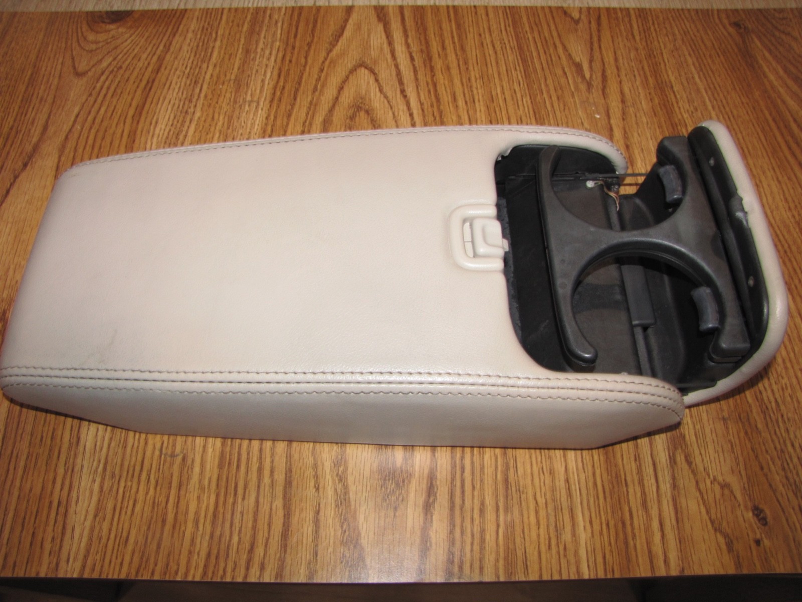 95-97 JAGUAR XJ6  CONSOLE ARMREST CUP HOLDER HOLDER OEM