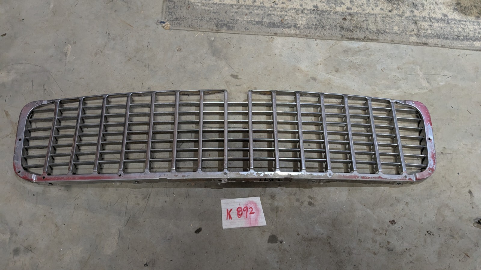 1955 CHEVY BELAIR ORIGINAL FRONT GRILLE. LOCAL PICK UP ONLY 