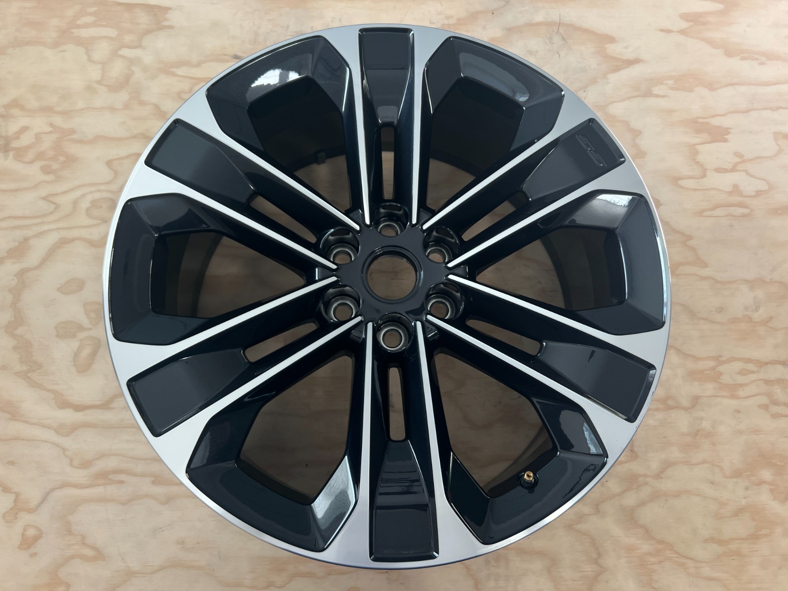 2024 - 2026 Chevrolet Blazer EV Wheel Rim 22x9.5\