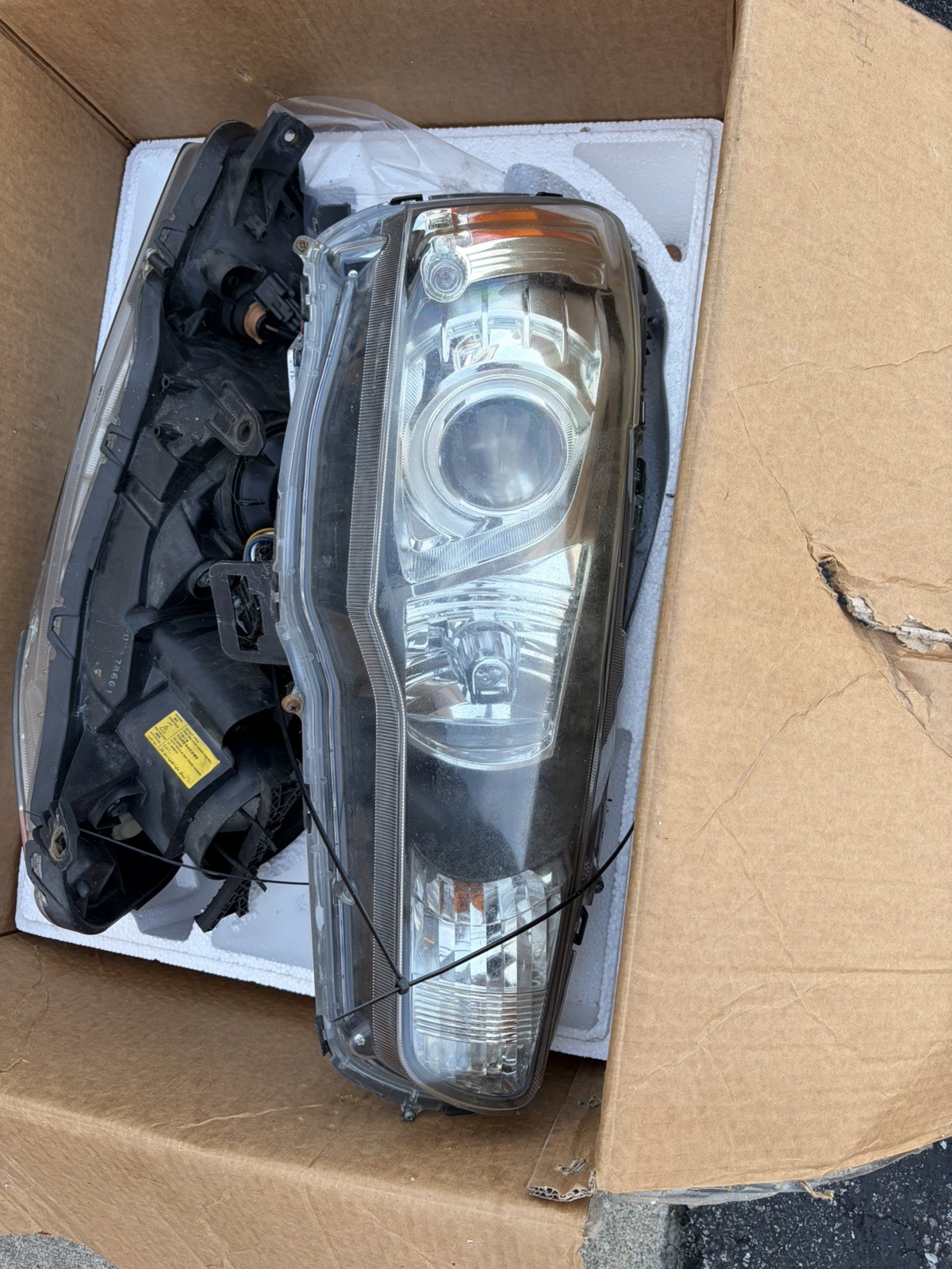 2008-2015 MITSUBISHI LANCER EVOLUTION 10 EVO X OEM HEADLIGHTS PAIR OEM USED