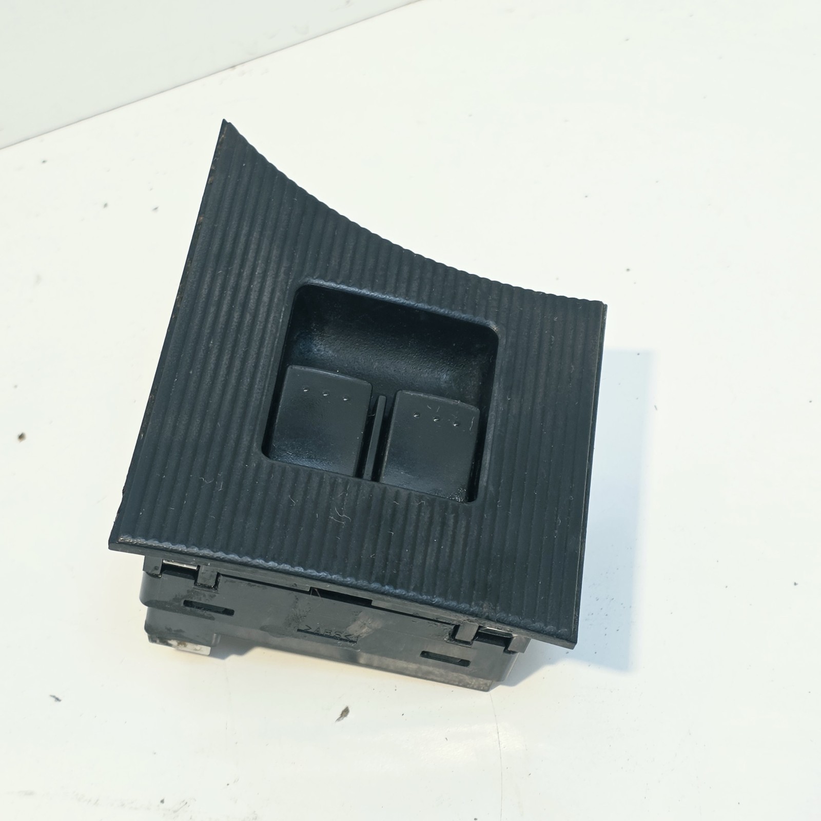 2006-2008 Mazda MX-5 Miata Window Switch OEM SI58
